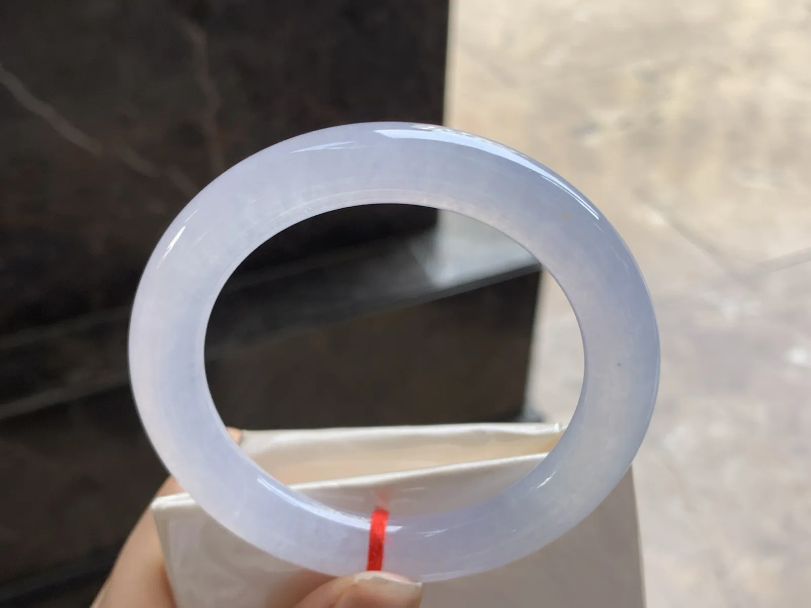 54.5-12.3-8.3

冰蓝花手镯^_^冰透 飘花灵韵