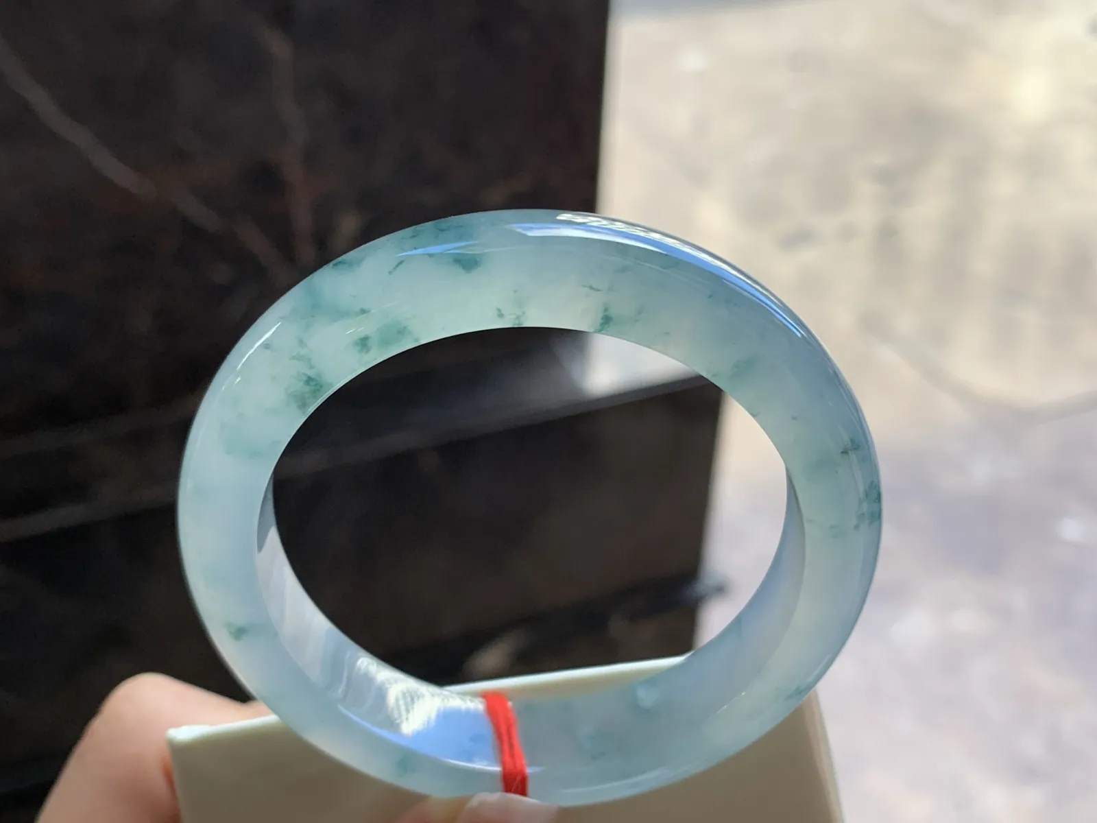 54-12.3-8.6

冰蓝花手镯^_^冰透 飘花灵韵