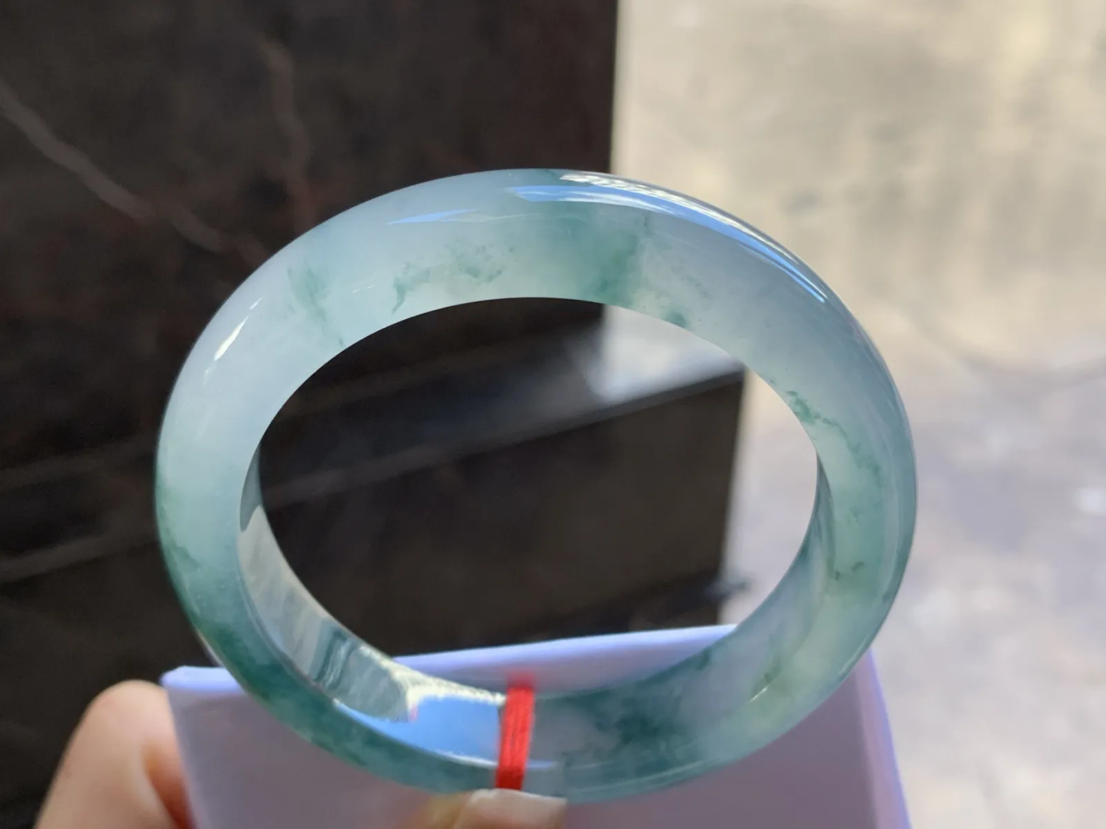 55-12.5-8.5

冰蓝花手镯^_^飘花浓郁 种水足