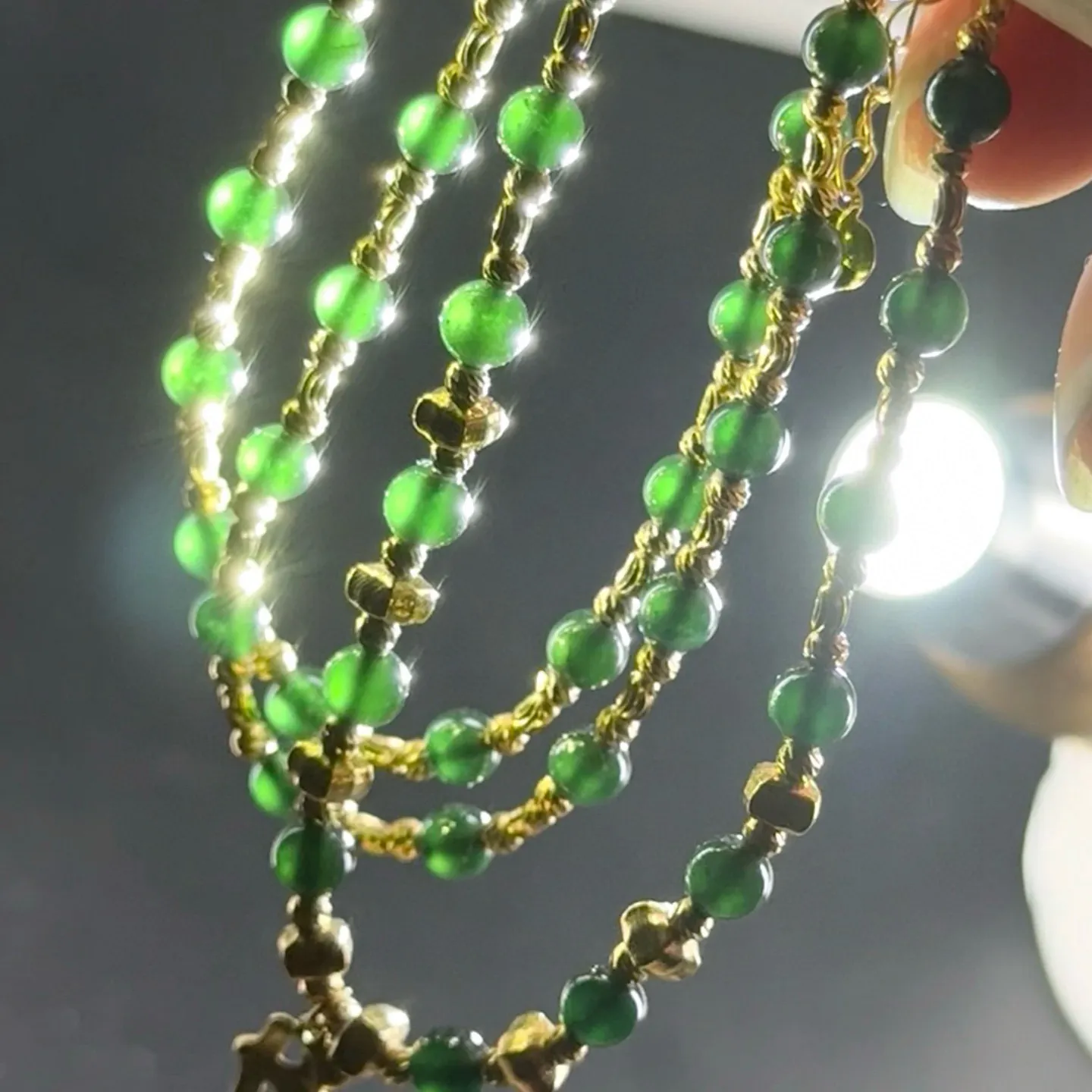 精品18k墨翠项链 种好色正 黑度极好 打灯通透 油性十足 尺寸4.2