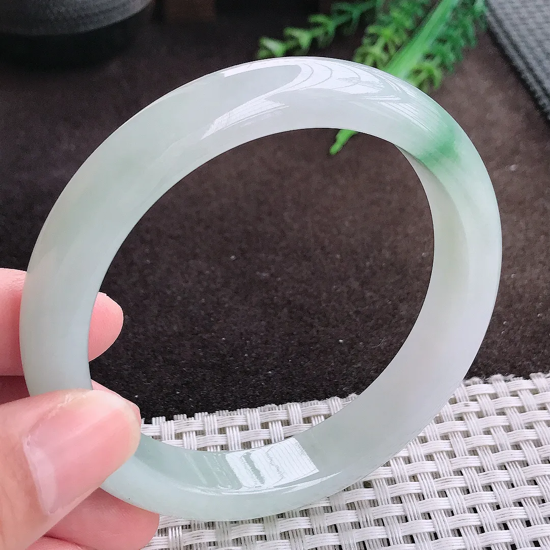 自然光63/12.7/8.6老坑冰胶水灵飘花大圈口手镯宽边翡翠玉镯美人镯