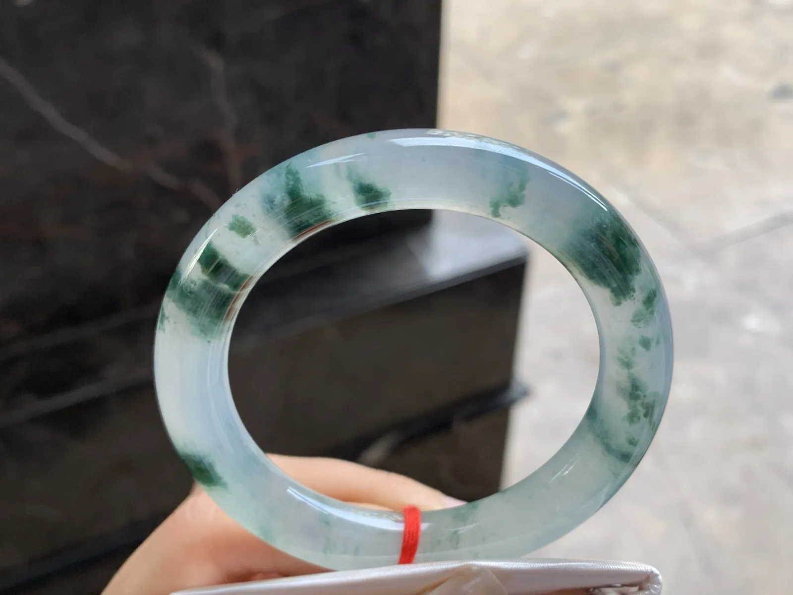 56-10.6

冰蓝花圆条手镯^_^冰透 飘花浓郁