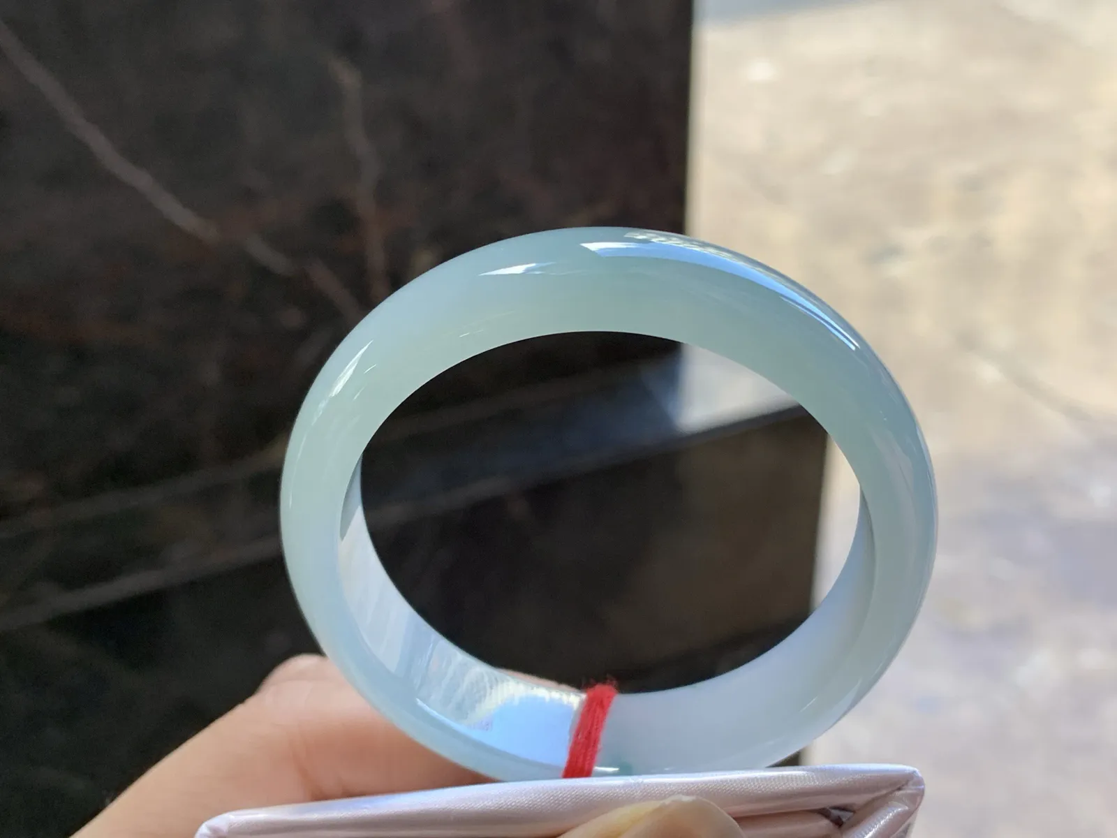 52-13-7.2

飘花手镯^_^玉质温润