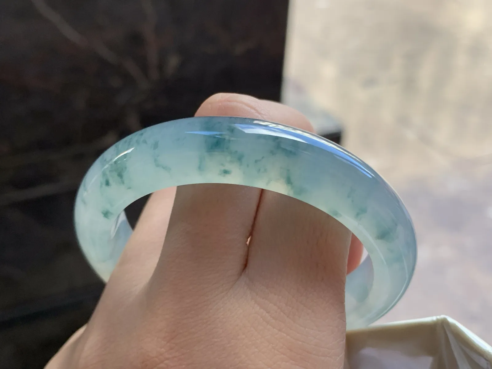 54-12.3-8.6

冰蓝花手镯^_^冰透 飘花灵韵