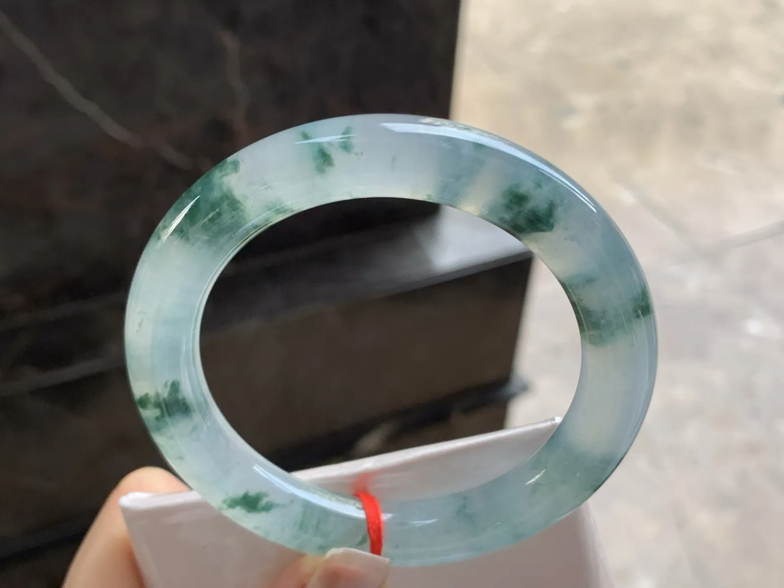 56-10.6

冰蓝花圆条手镯^_^冰透 飘花浓郁