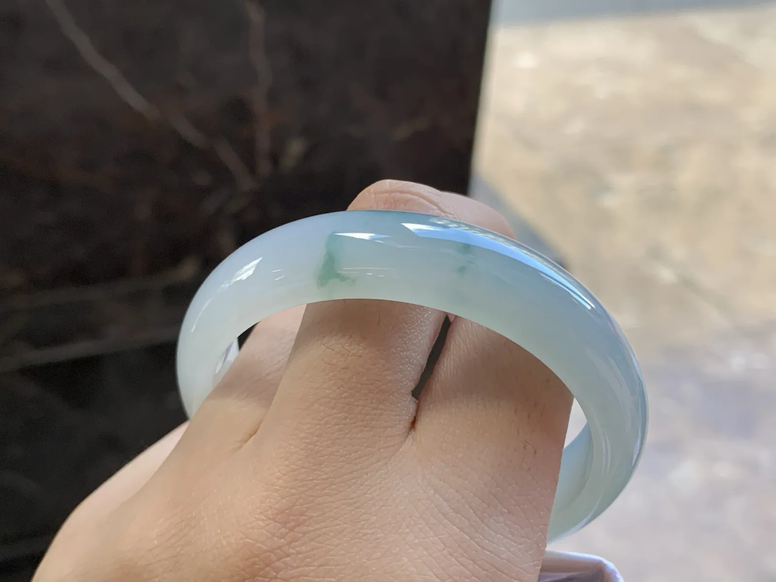 52-13-7.2

飘花手镯^_^玉质温润