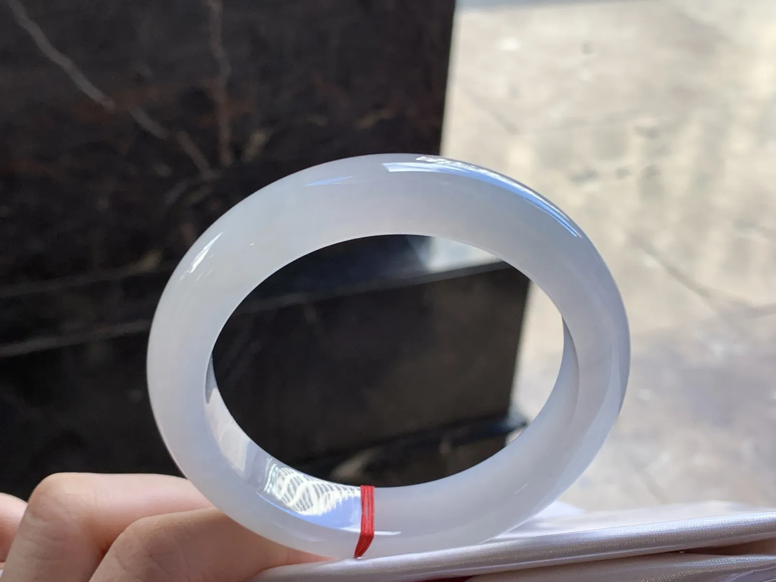 59.5-12.5-9.5

冰种手镯^_^水润清新