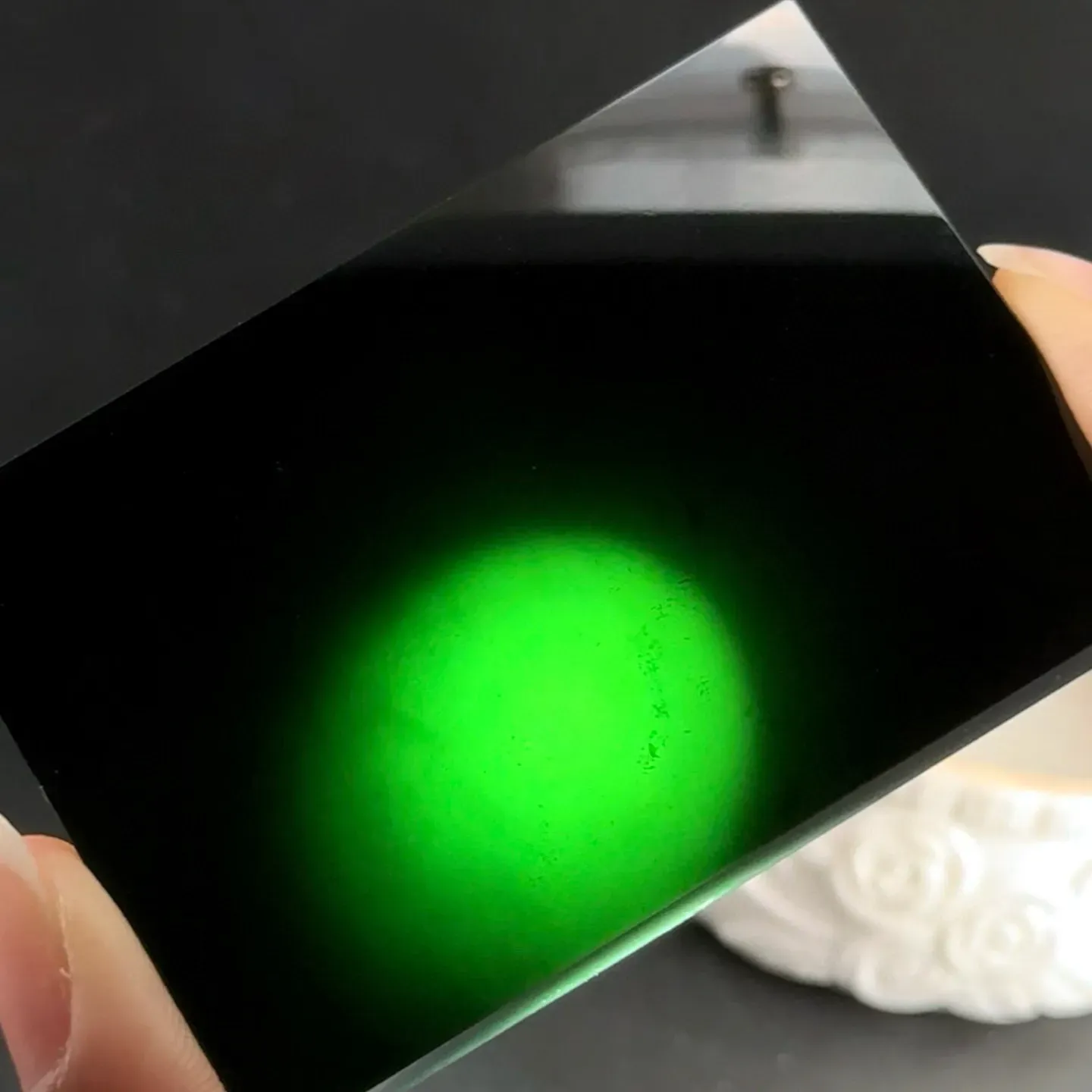 精品墨翠大无事牌 种好色正 黑度极好 打灯通透 油性十足 尺寸64