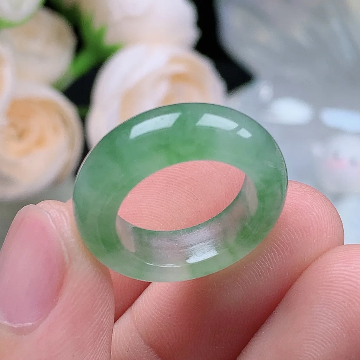 缅甸翡翠老坑冰种翡翠水润起胶晴底飘绿花戒指玉指环  水润通透 尺寸：15.3-6.5-4.1mm 9号圈口1S