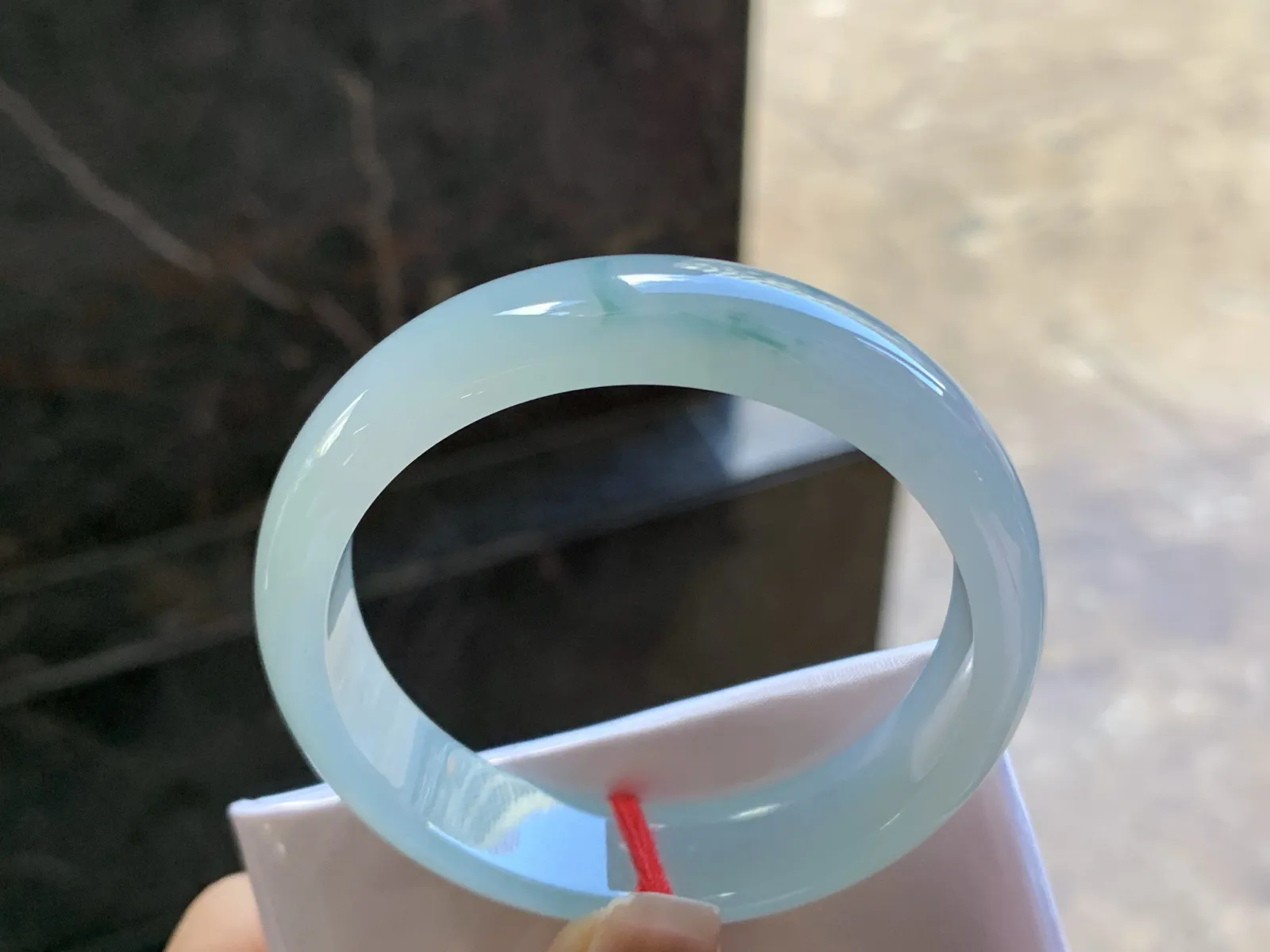 52-13-7.2

飘花手镯^_^玉质温润