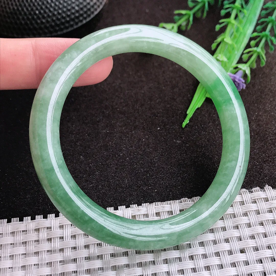 自然光56/9老坑冰润起胶满绿圆条手镯翡翠玉镯美人镯