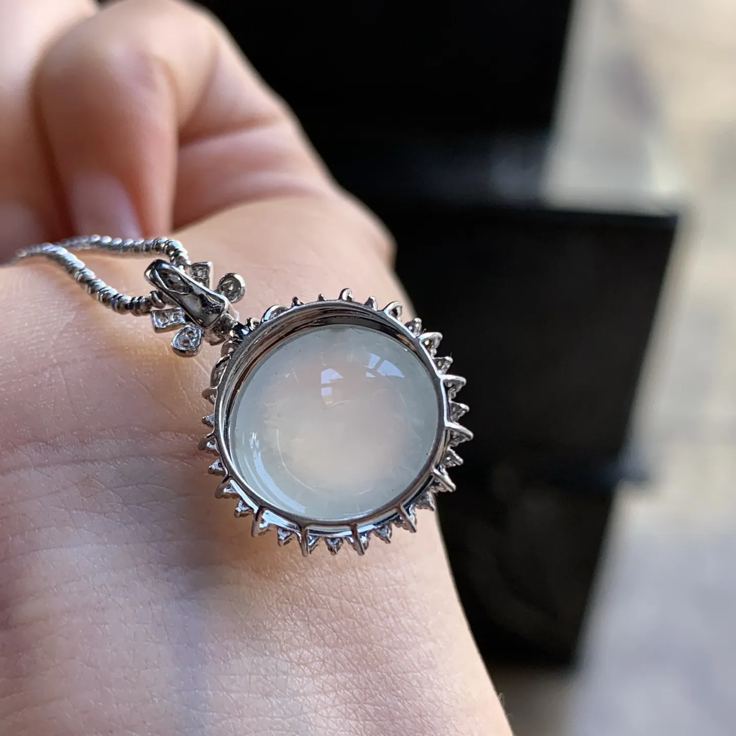 金钻镶嵌冰吊坠^_^水润清透