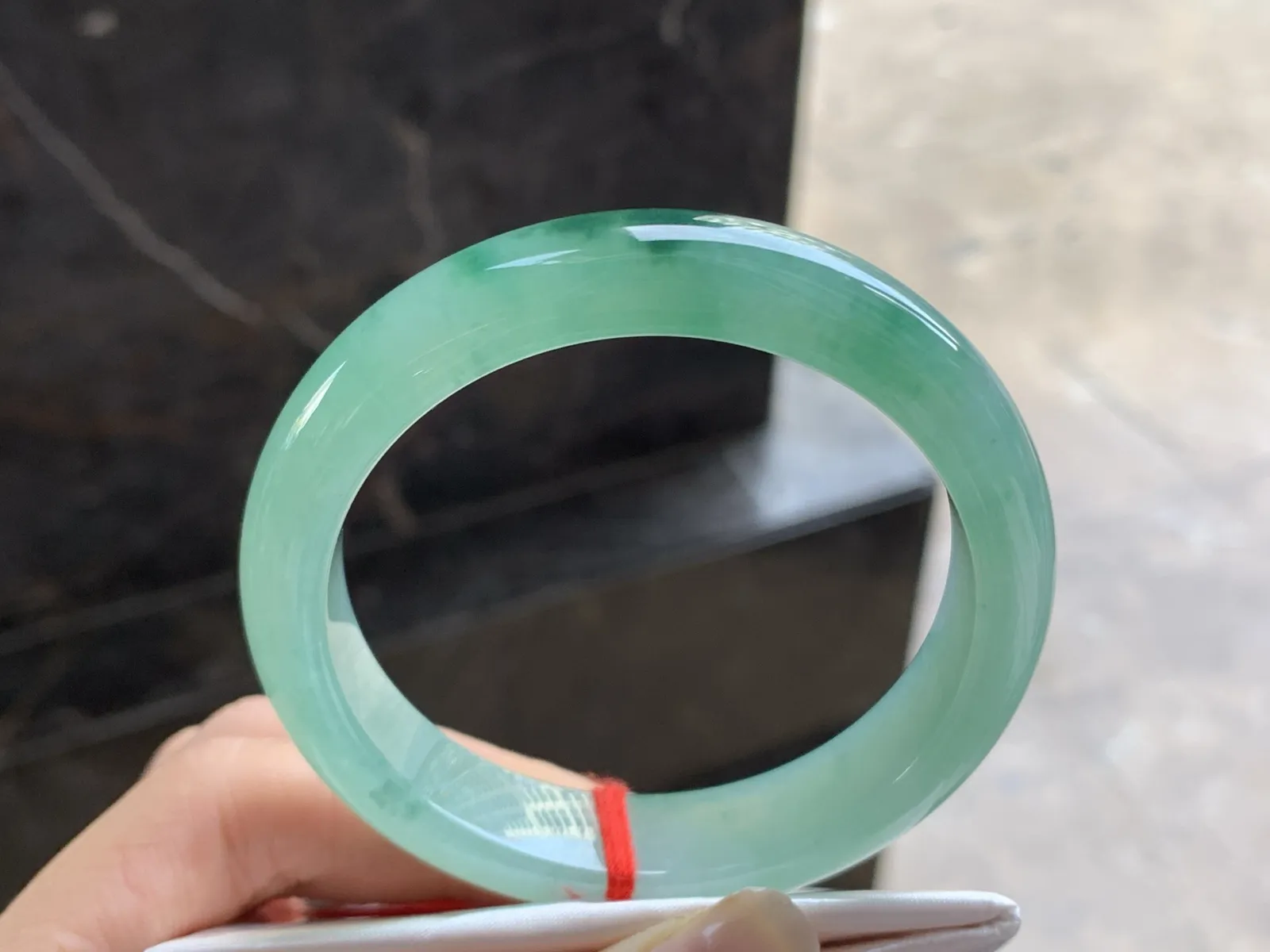 55-12-8.5

冰晴绿手镯^_^清新 鲜艳