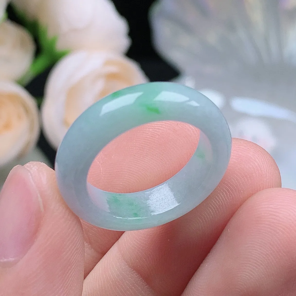 缅甸翡翠老坑种翡翠水润飘绿戒指玉指环  水润通透 尺寸：17.8-6.1-3.7mm 16号圈口1S