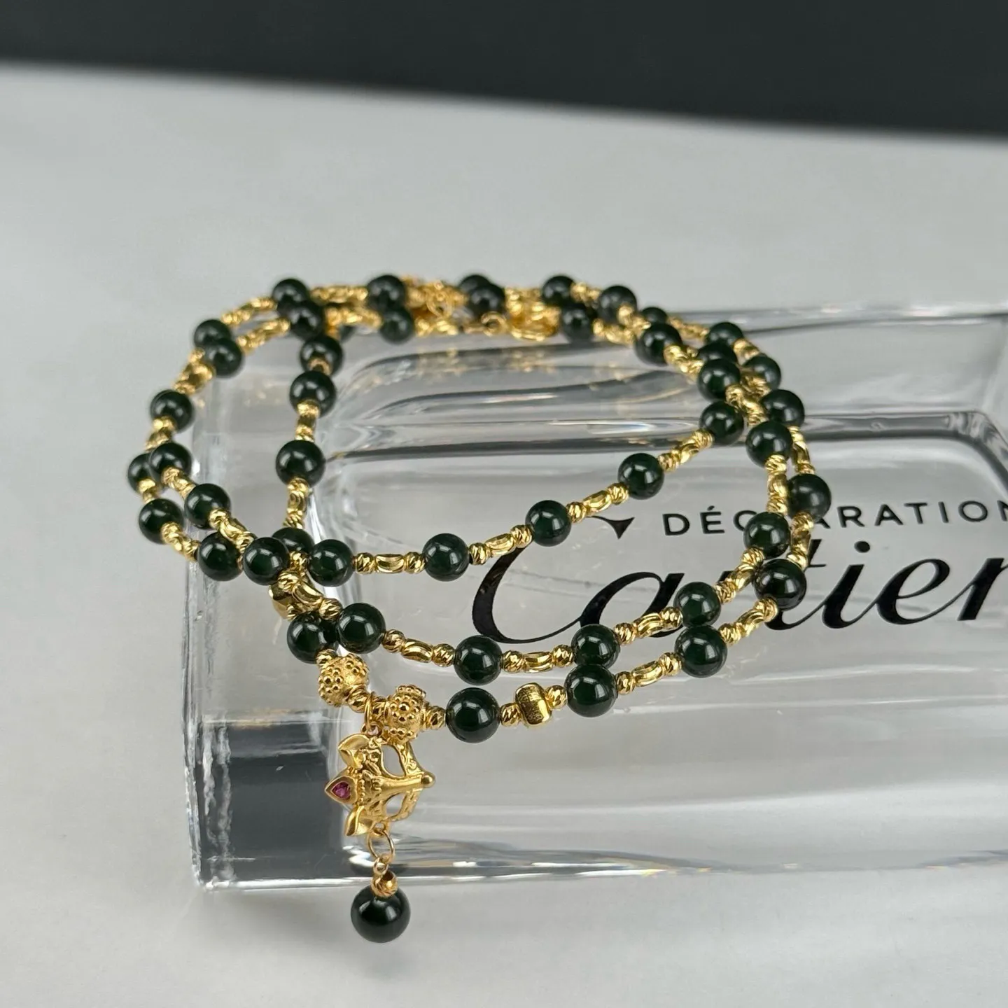 精品18k墨翠项链 种好色正 黑度极好 打灯通透 油性十足 尺寸4mm