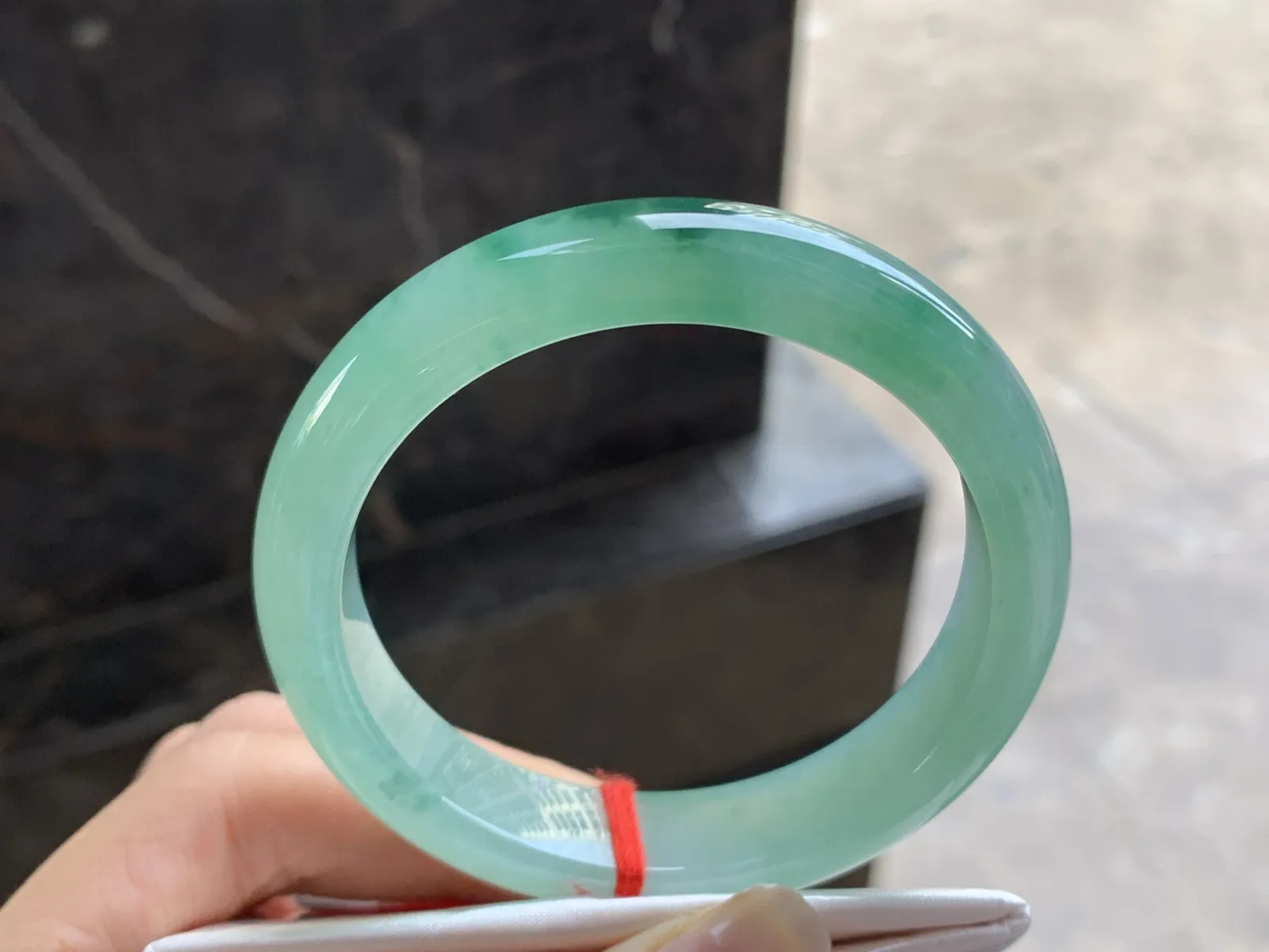 55-12-8.5

冰晴绿手镯^_^清新 鲜艳