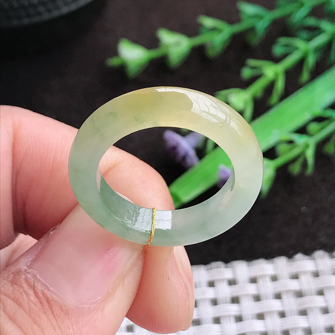 自然光17.8/5/4老坑冰胶水灵冰黄翡指环戒指翡翠玉环