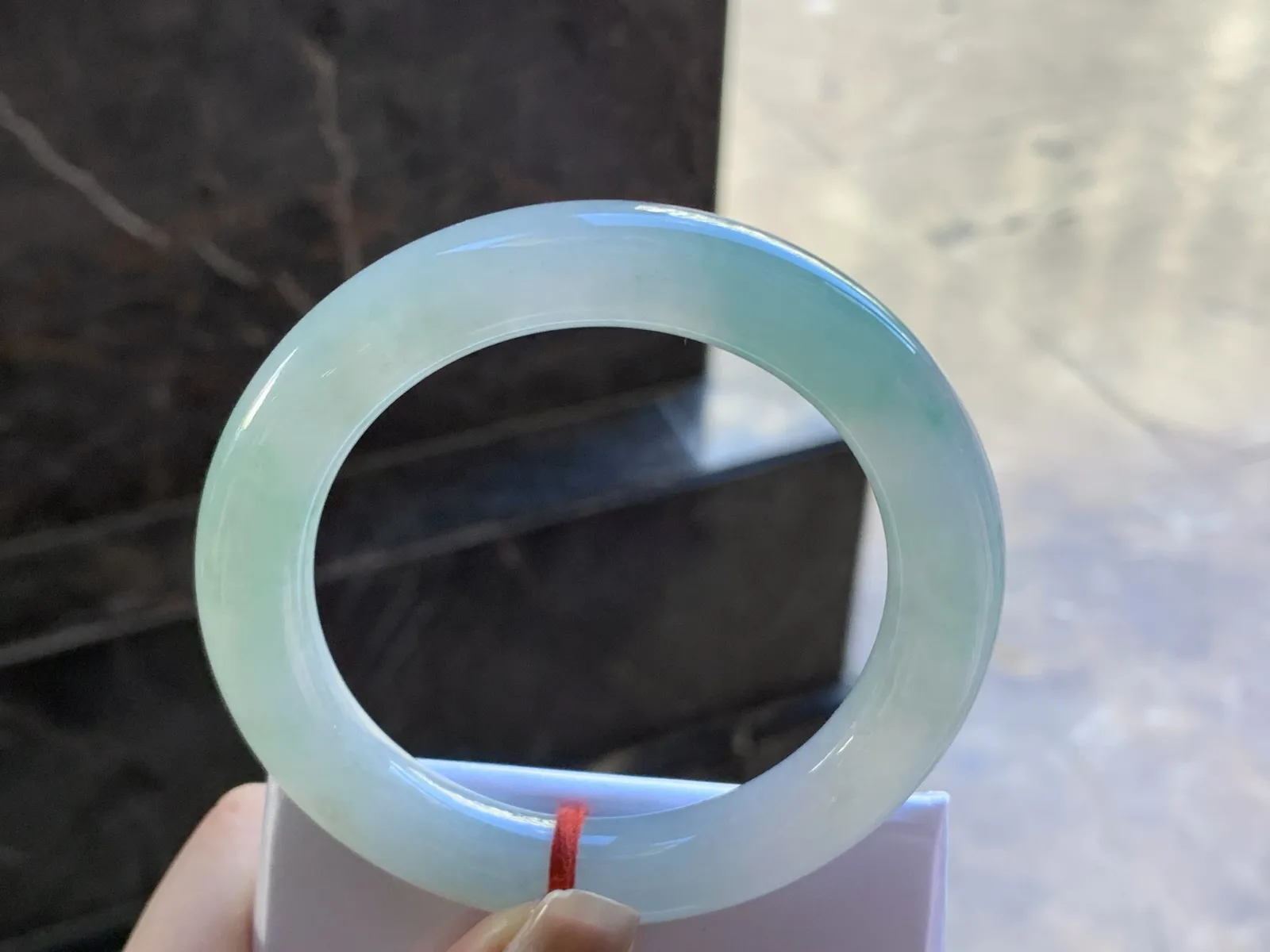 55.5-10.5

绿花圆条手镯清新