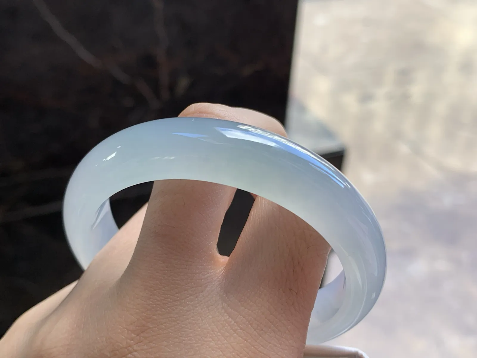 56.5-12.9-7.8

冰种手镯^_^清新冰透