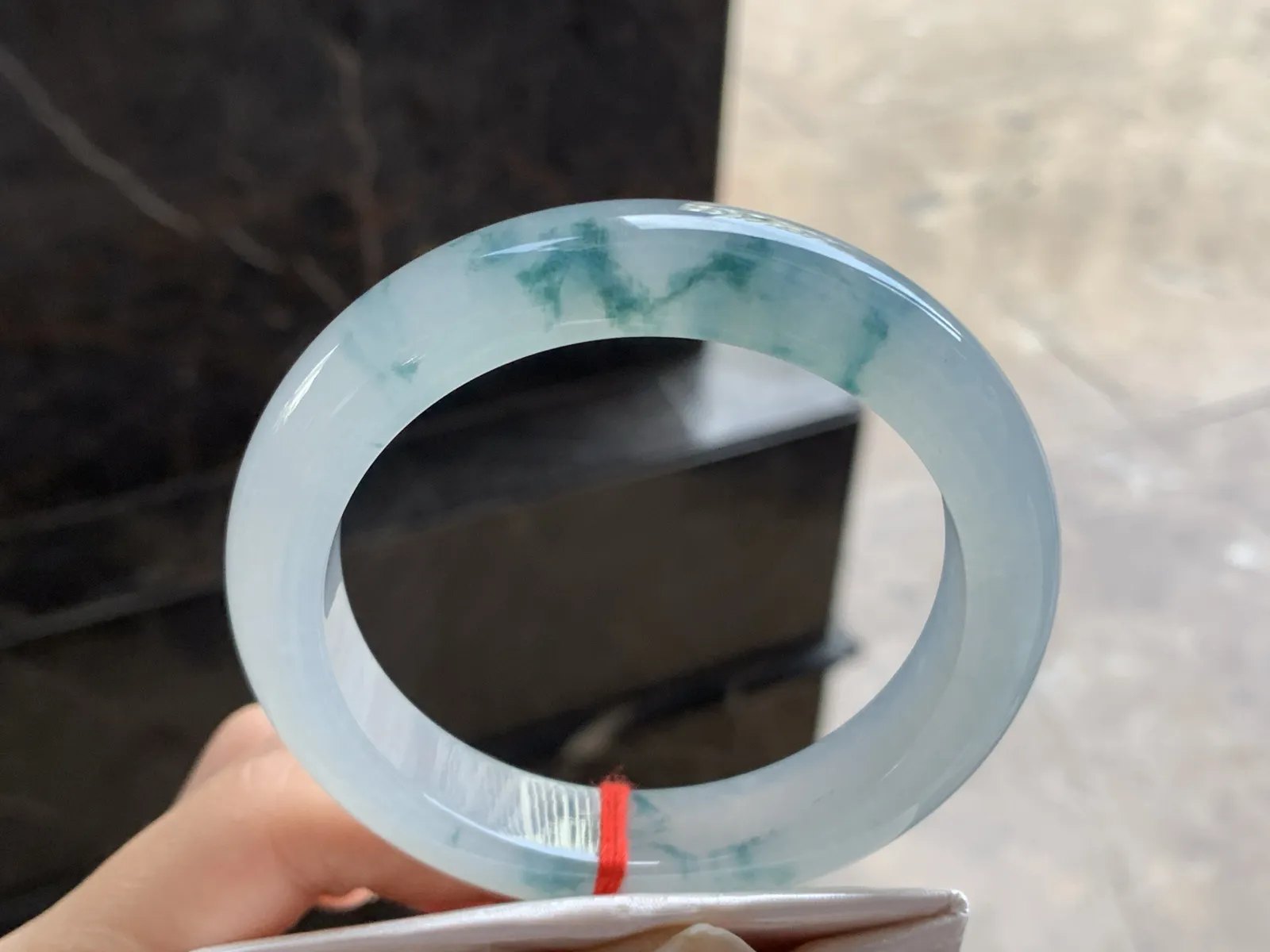 57-12.3-9.3

蓝花手镯^_^冰透