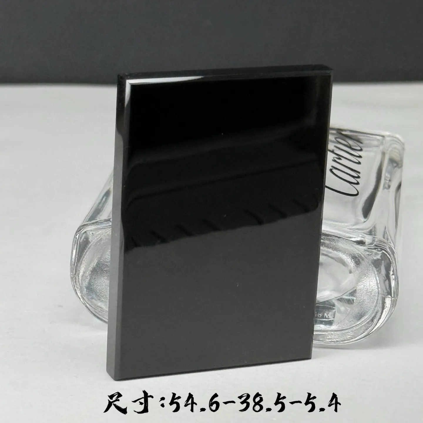 精品墨翠无事牌 种水打灯通透 油性十足 尺寸54.6