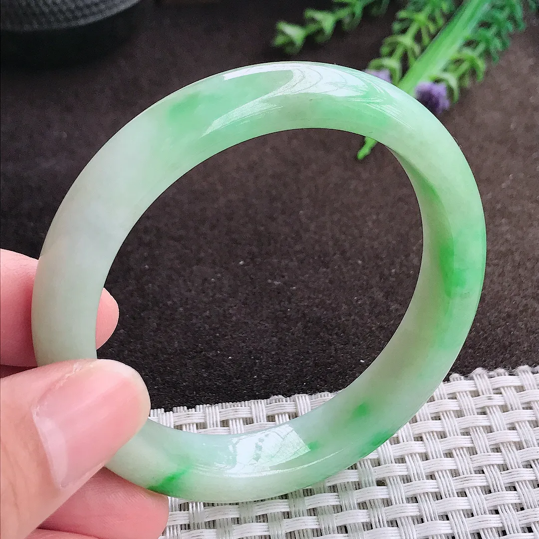 自然光56/11.9/8.2老坑精美飘阳绿手镯宽边翡翠玉镯美人镯