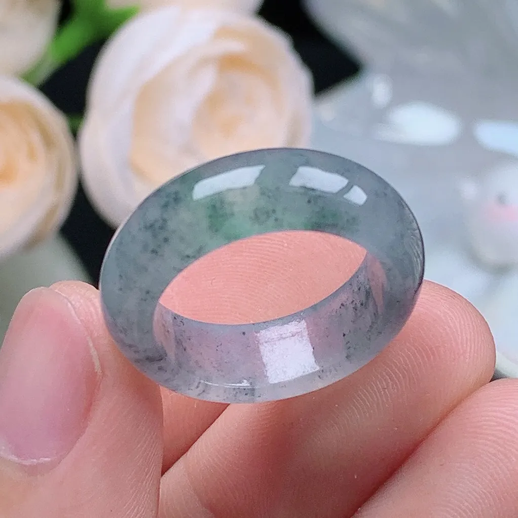 缅甸翡翠老坑冰种翡翠水润起胶乌鸡飘绿戒指玉指环  水润通透 尺寸：17.2-6.8-3.6mm 14-15号圈口1S