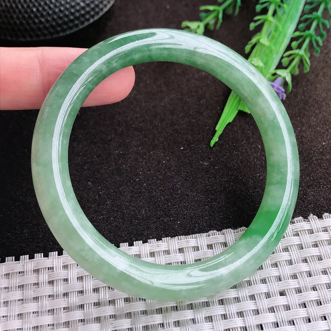 自然光56/9老坑冰润起胶满绿圆条手镯翡翠玉镯美人镯