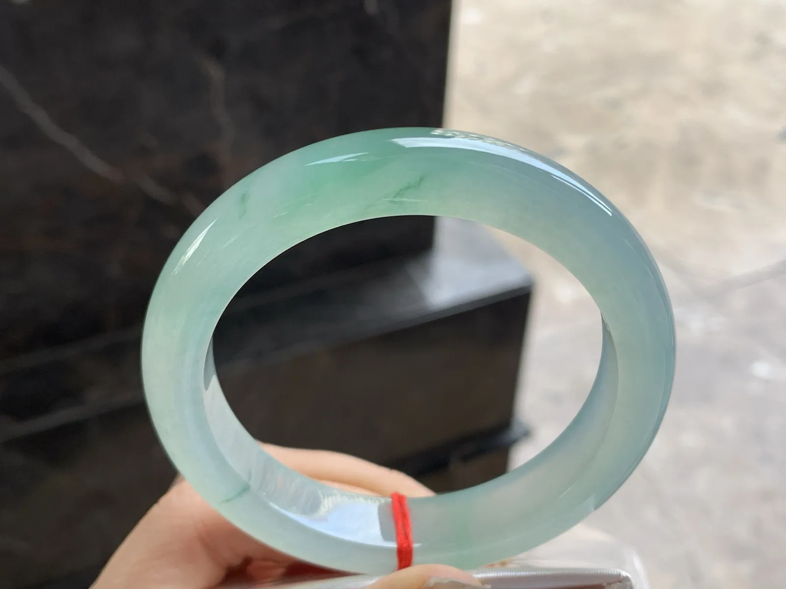 60.5-13.2-9.2

冰晴手镯^_^飘绿冰透