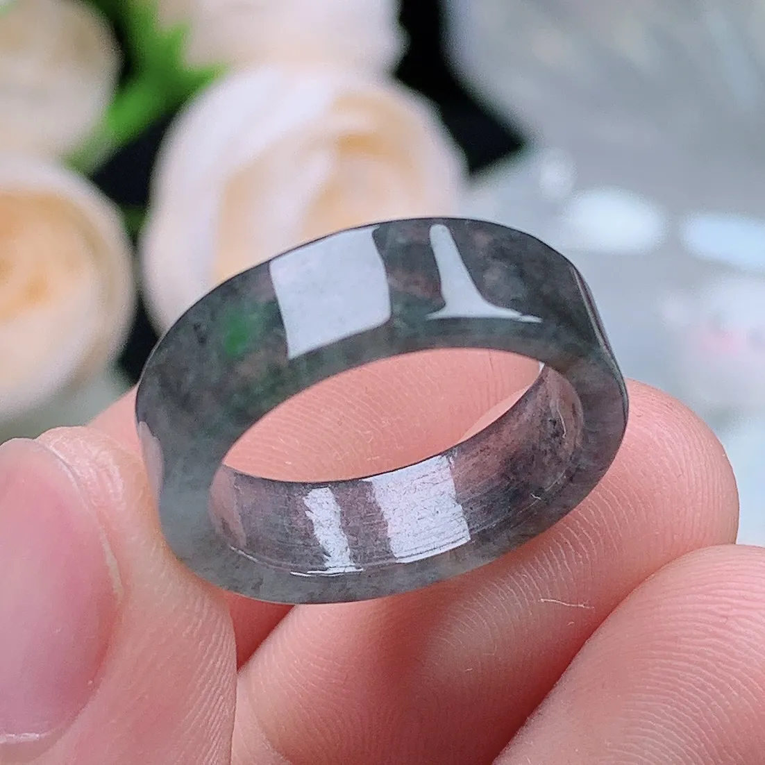 缅甸翡翠老坑冰种翡翠水润起胶飘绿乌鸡方戒戒指玉指环  水润通透 尺寸：17-6.1-2.3mm 14号圈口1S