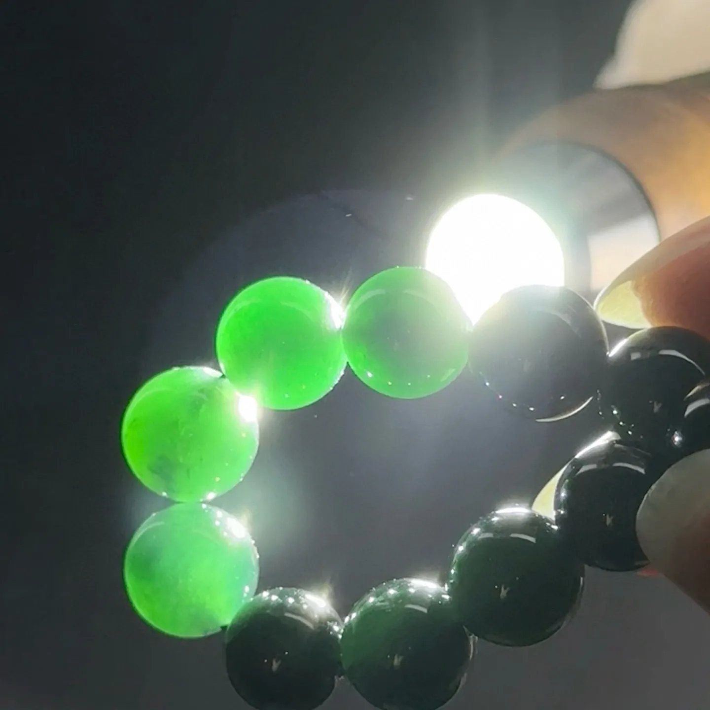 精品墨翠手串 种好色正 黑度好 打灯通透 油性十足 尺寸8.4