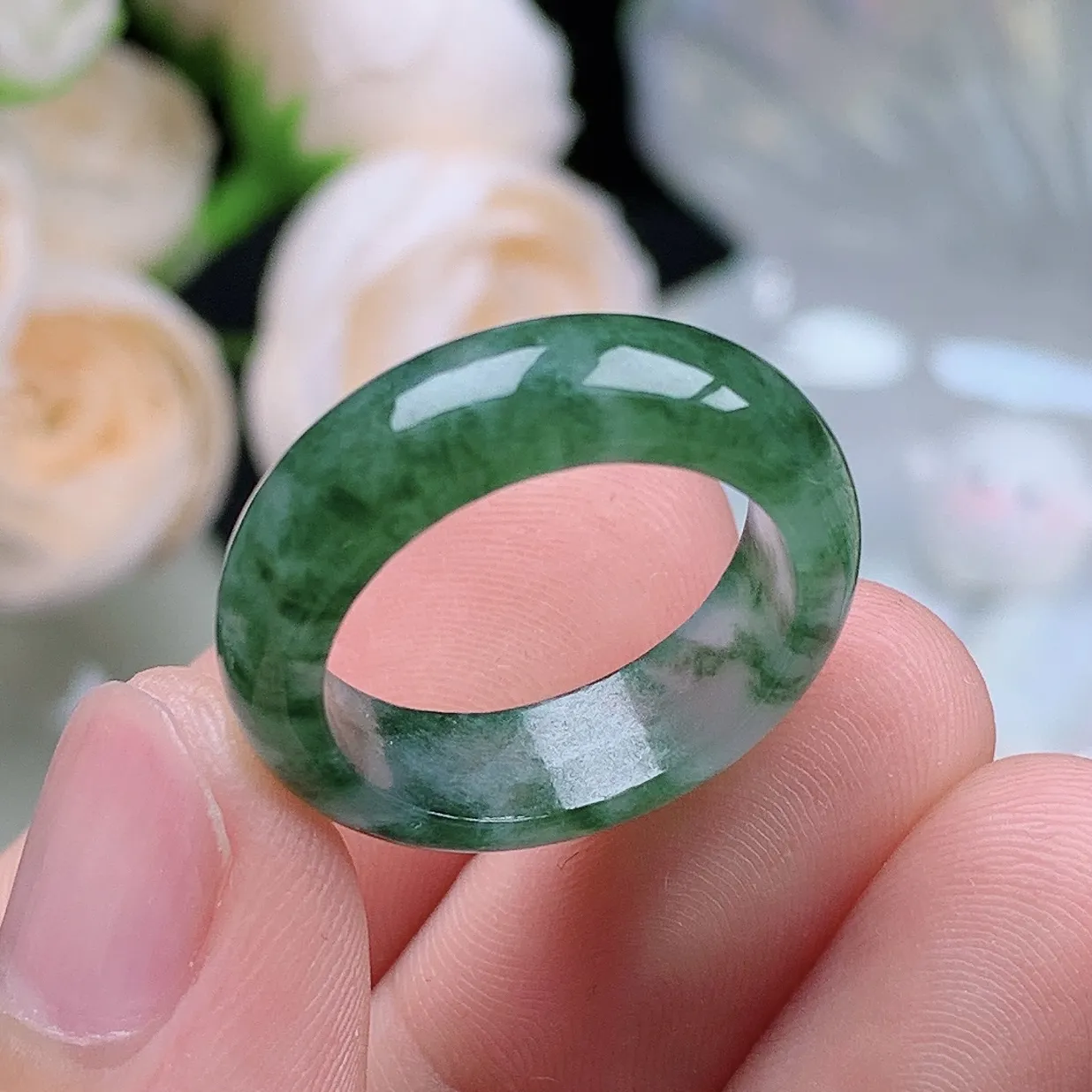 缅甸翡翠老坑冰种翡翠水润起胶飘绿花戒指玉指环  水润通透 尺寸：17.6-6-3.3mm 16号圈口1S