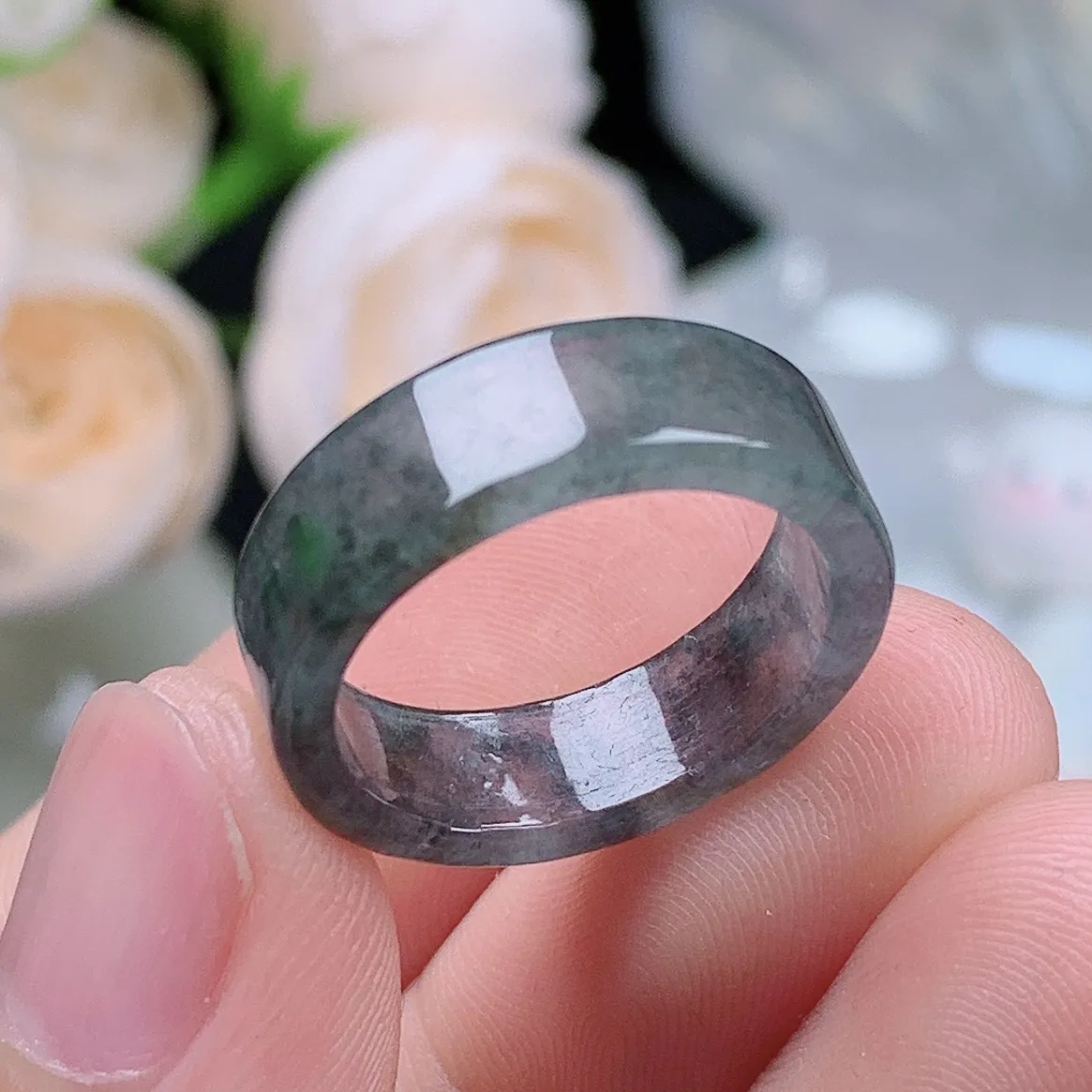 缅甸翡翠老坑冰种翡翠水润起胶飘绿乌鸡方戒戒指玉指环  水润通透 尺寸：17-6.1-2.3mm 14号圈口1S