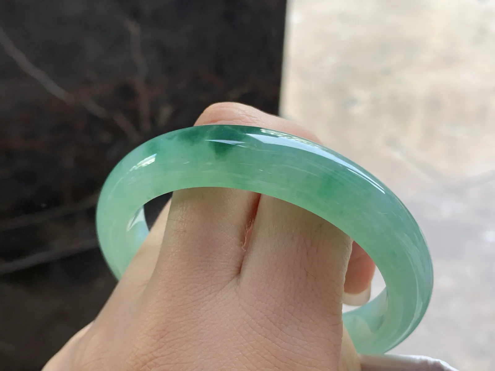 55-12-8.5

冰晴绿手镯^_^清新 鲜艳