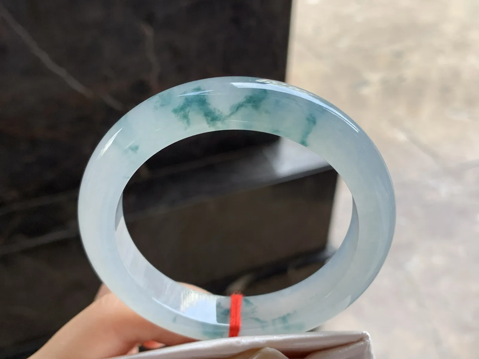 57-12.3-9.3

蓝花手镯^_^冰透