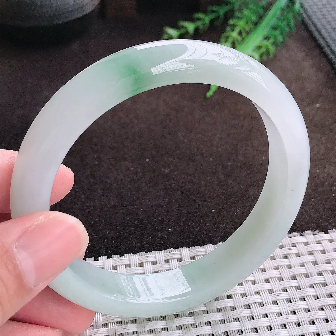 自然光63/12.7/8.6老坑冰胶水灵飘花大圈口手镯宽边翡翠玉镯美人镯