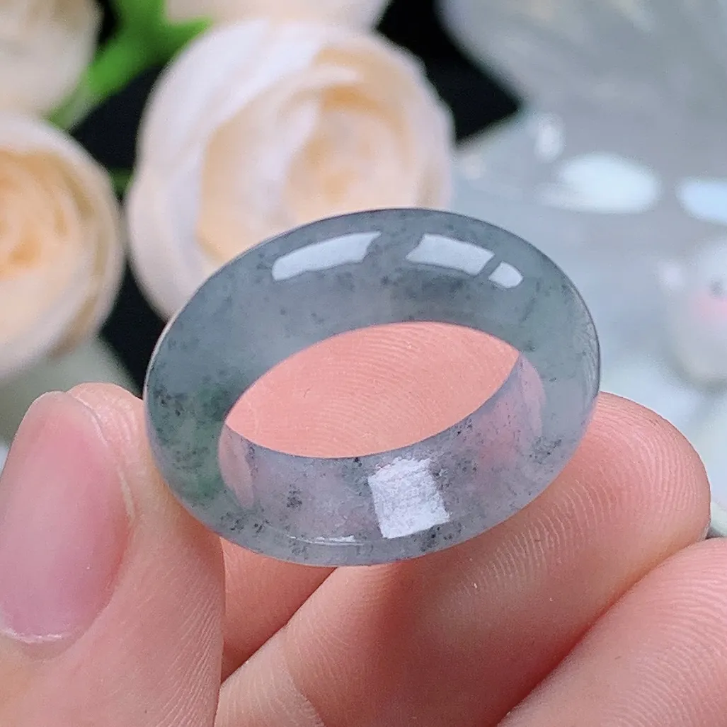 缅甸翡翠老坑冰种翡翠水润起胶乌鸡飘绿戒指玉指环  水润通透 尺寸：17.2-6.8-3.6mm 14-15号圈口1S