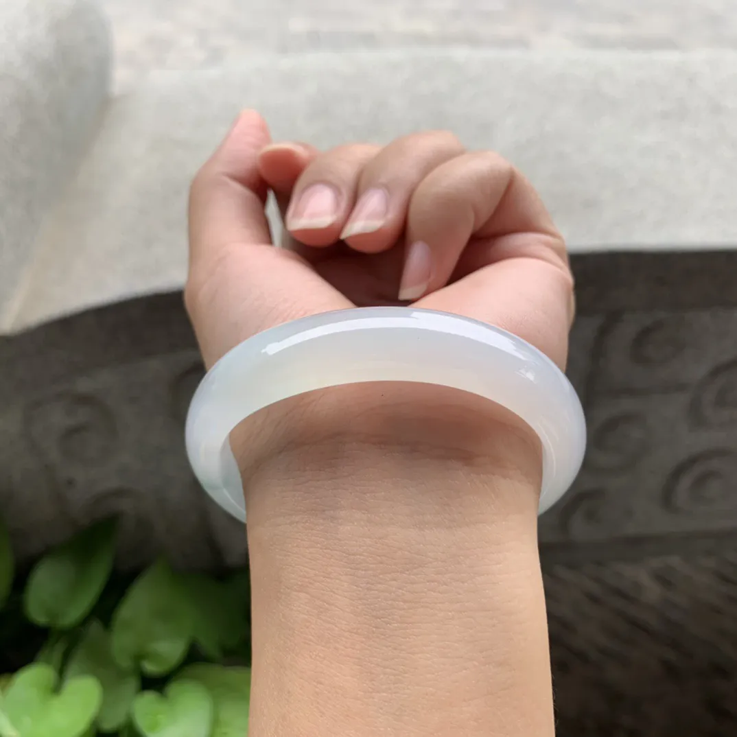 圈口 55.2-47.2-13-7【高冰飘花贵妃手镯】贵妃55 56可戴