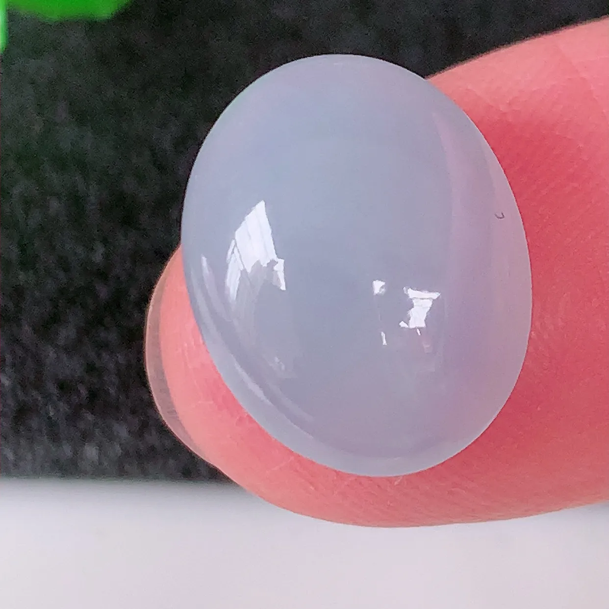 自然光实拍，冰种紫罗兰翡翠戒面，蛋面，种老水足，雕工精湛 ，寓意美好，佩戴时尚出众！#00.5尺寸15*12*5