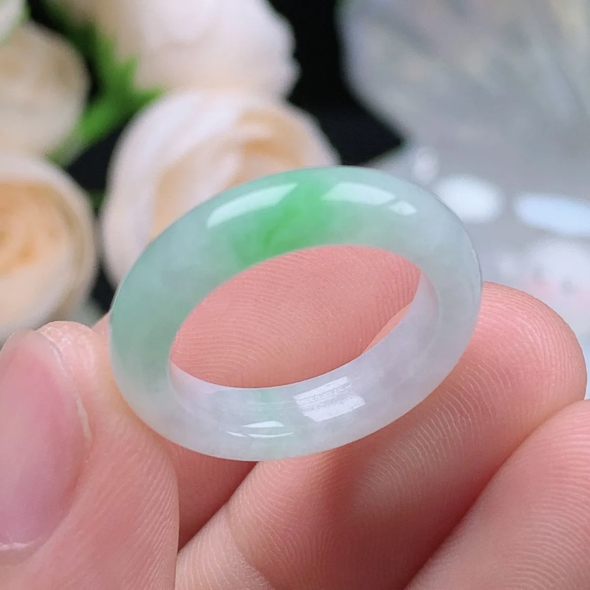 缅甸翡翠老坑种翡翠水润飘绿戒指玉指环  水润通透 尺寸：16.2-4.6-3.6mm 12号圈口1S