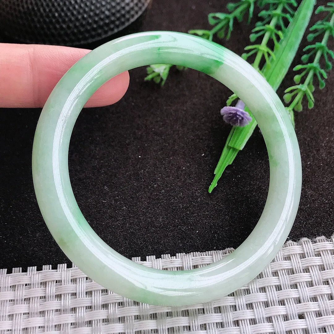 自然光55.5/8.3/8.7老坑精美油润飘阳绿圆条手镯翡翠玉镯美人镯