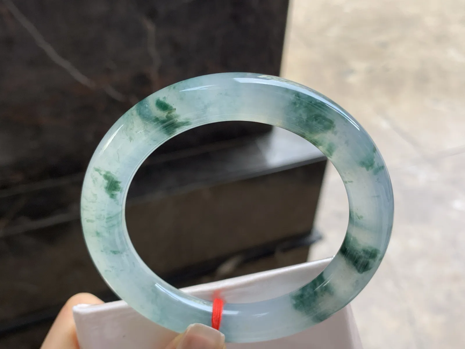 56-10.6

冰蓝花圆条手镯^_^冰透 飘花浓郁