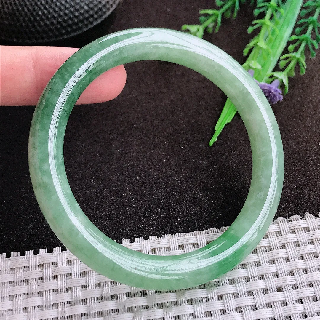 自然光56/9老坑冰润起胶满绿圆条手镯翡翠玉镯美人镯