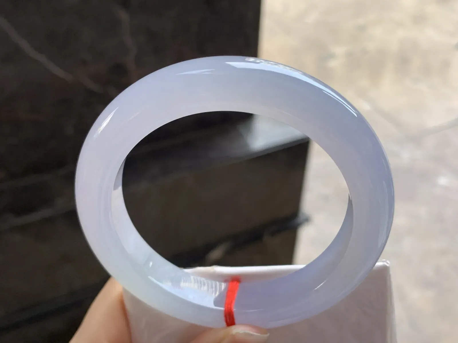 58.5-12.8-10.2

冰紫手镯^_^玉质温润 颜色均匀