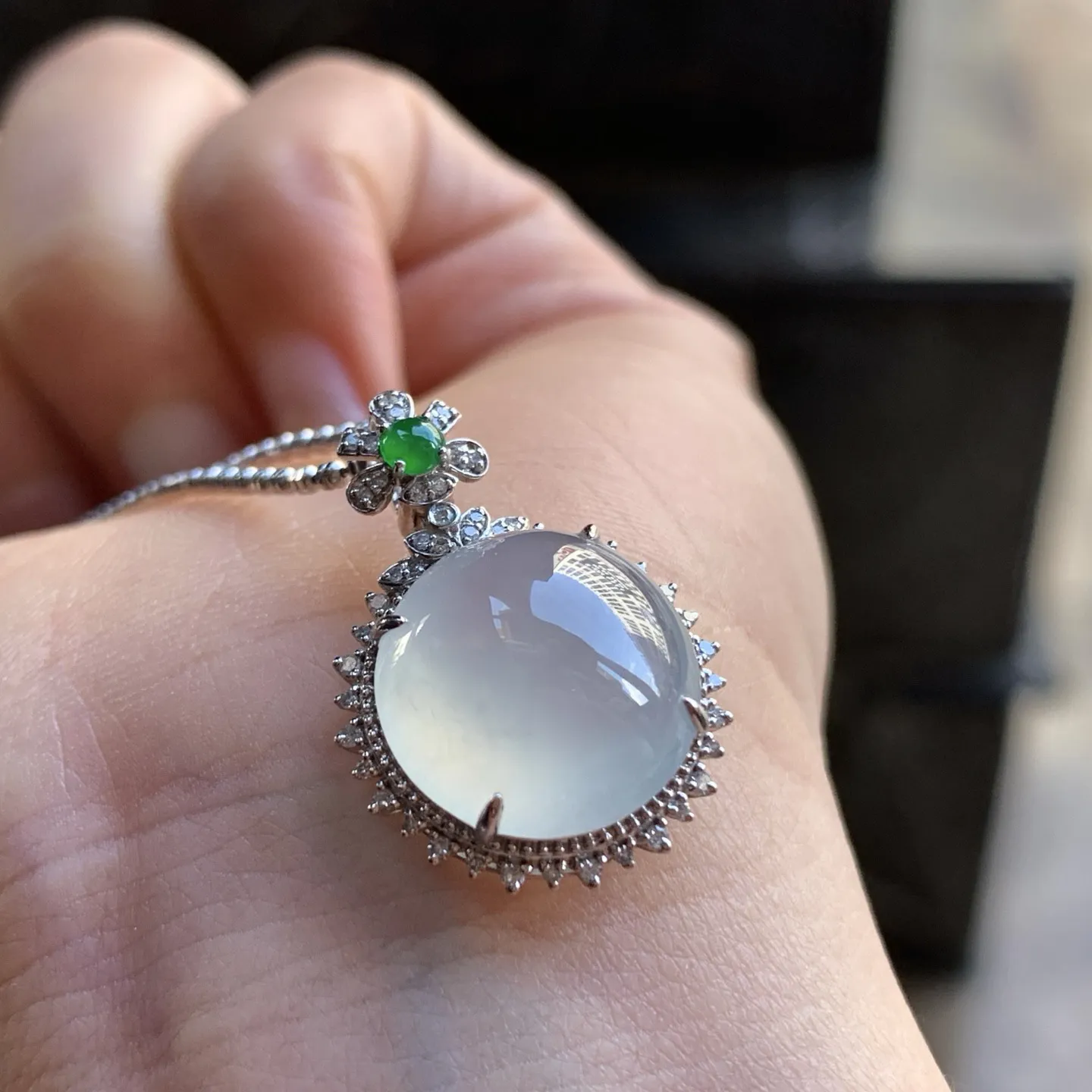 金钻镶嵌冰吊坠^_^水润清透