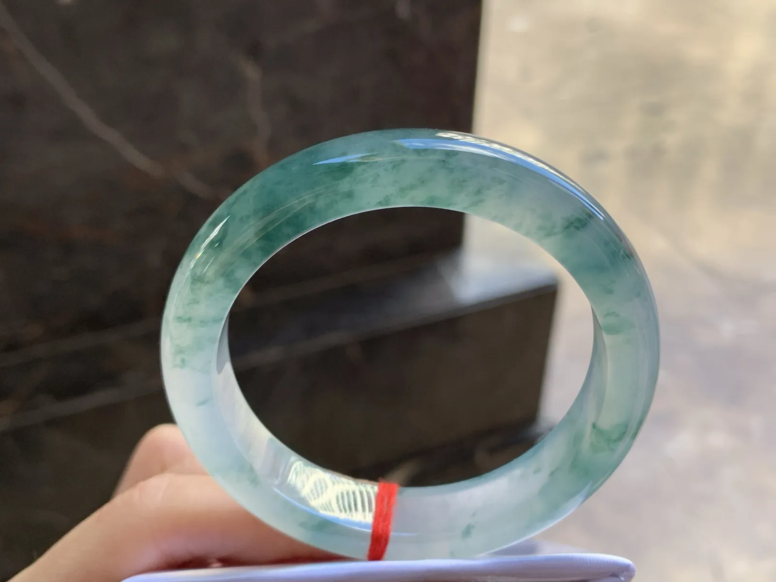 55-12.5-8.5

冰蓝花手镯^_^飘花浓郁 种水足