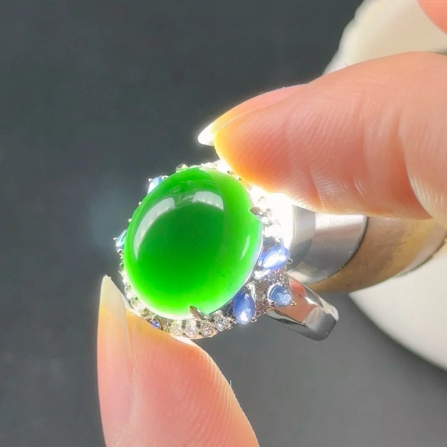 精品18k墨翠女戒 重金豪镶 打灯通透 油性十足 尺寸14