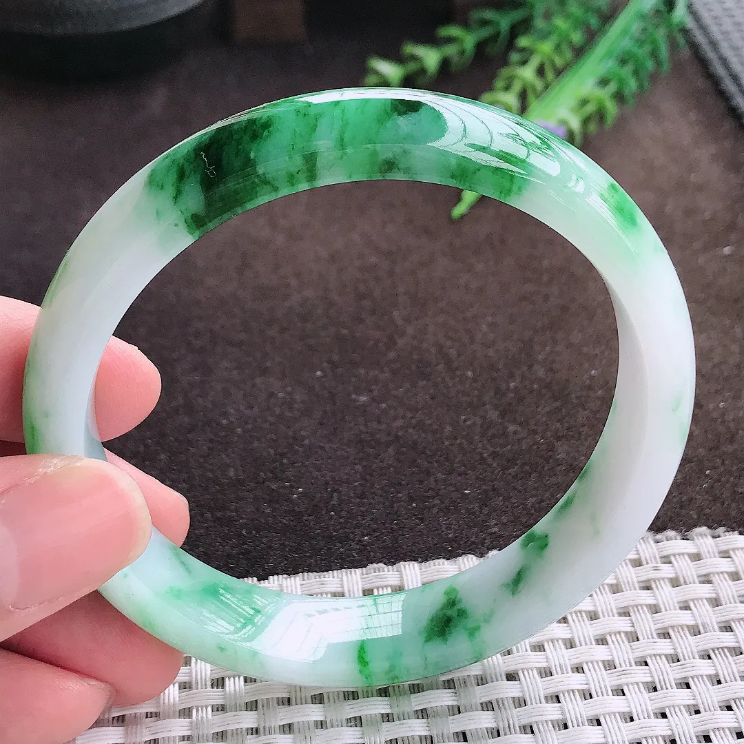 自然光61/12.8/7.8老坑精美冰润辣绿大圈口手镯宽边翡翠玉镯美人镯