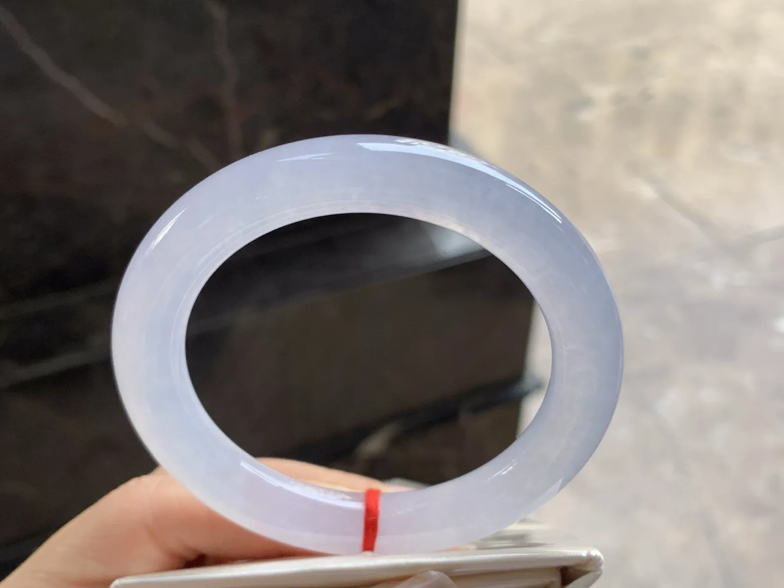 54.5-12.3-8.3

冰蓝花手镯^_^冰透 飘花灵韵