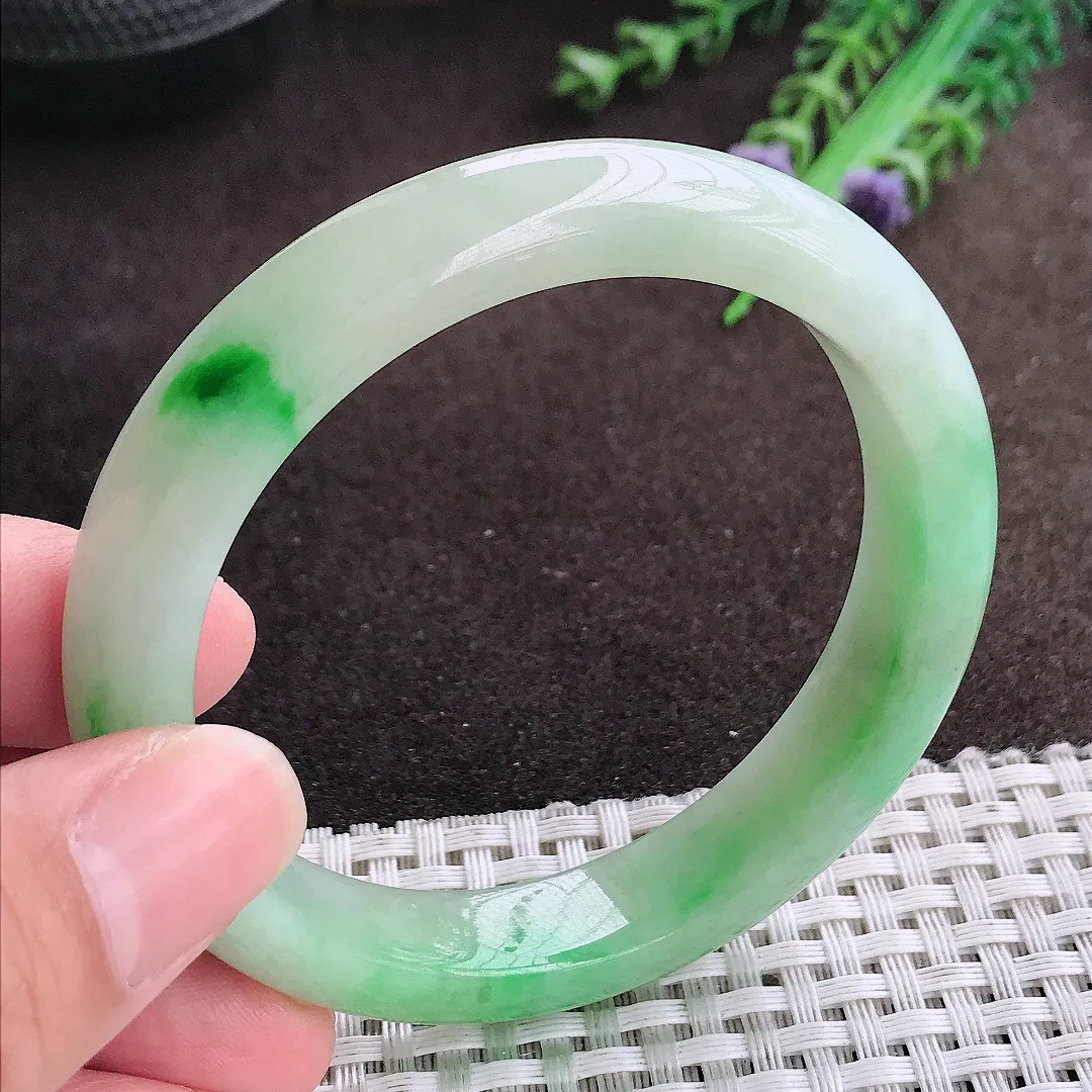 自然光56/11.9/8.2老坑精美飘阳绿手镯宽边翡翠玉镯美人镯